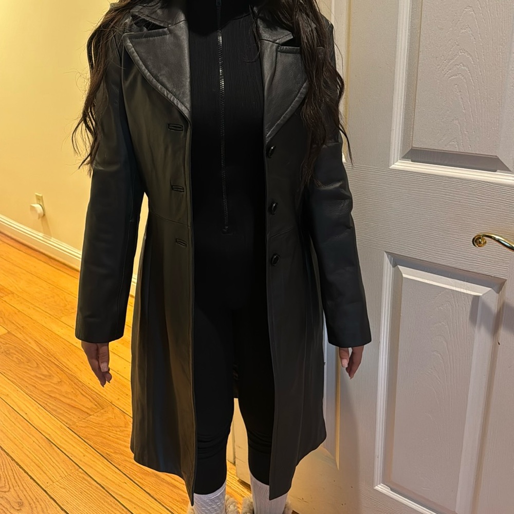 Long Leather coat size 40.